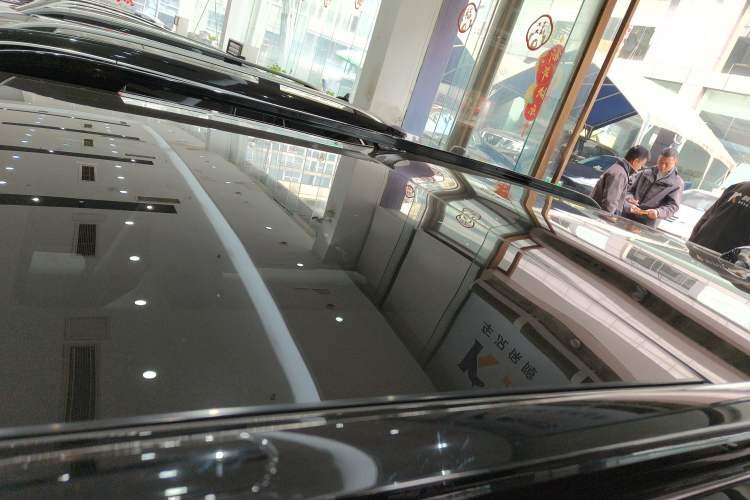 Used Land Rover Discovery 2024 360 PS S