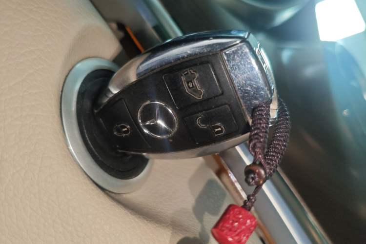 Used Mercedes-Benz V-Class 2021 V 260 Prestige Edition
