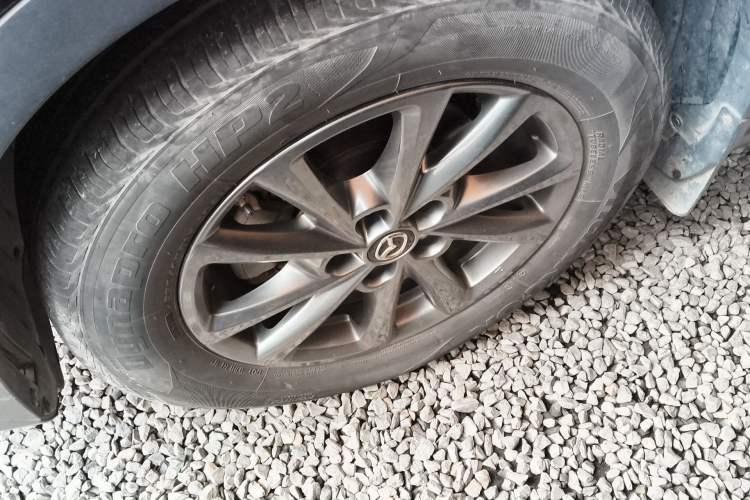 Used Mazda CX-4 2021 2.0L Automatic Two-Wheel Drive Blue Sky Exploration Edition Left Front Wheel Hub