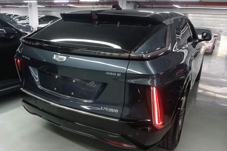 Used Cadillac LYRIQ 2022 Rear-Drive Long-Range Luxury Edition

