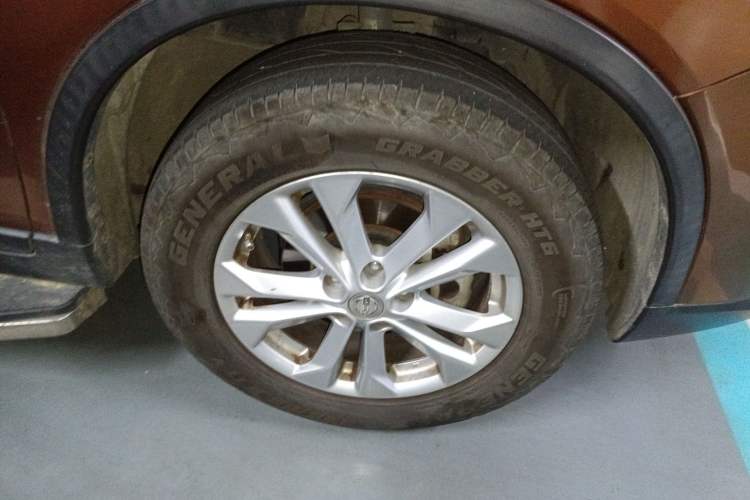 Used Nissan X-Trail 2014 2.5L CVT Leading Edition 4WD
