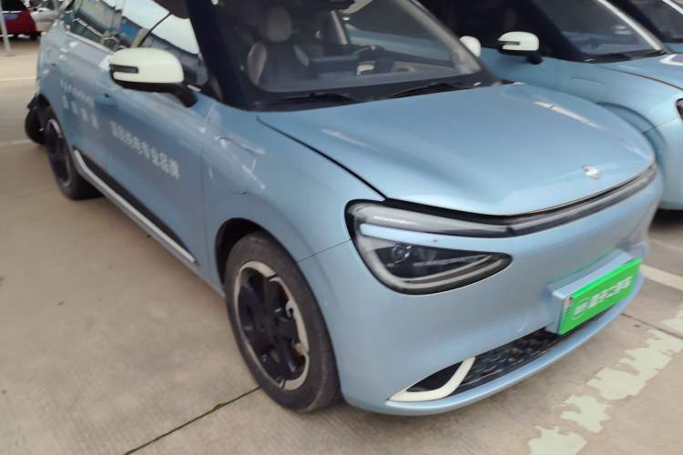 Used Dongfeng NAMMI 01 2024 430 Max Smart+ Front Right 45 Deg