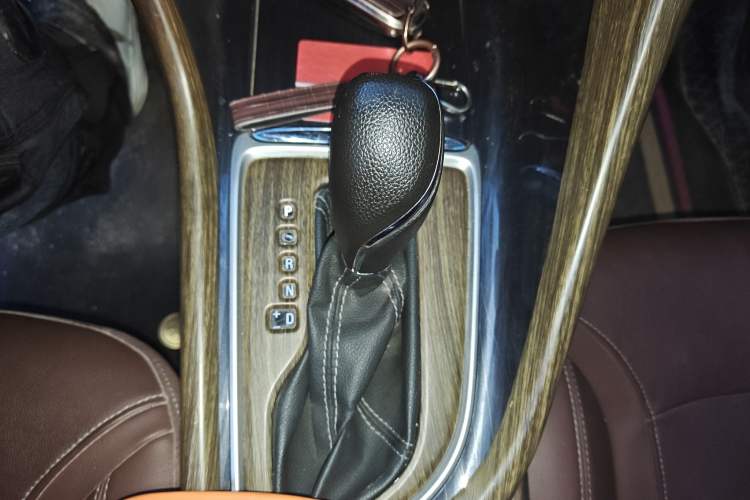 Used Buick GL6 2019 18T 5-Seater Connected Luxury Version China V Standard
