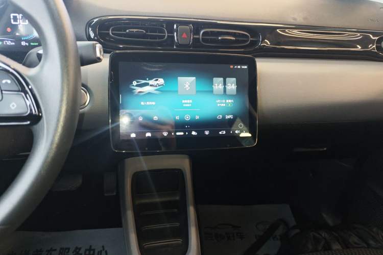 Used Leapmotor T03 2020 400 Lite Edition Audio And AC Panel