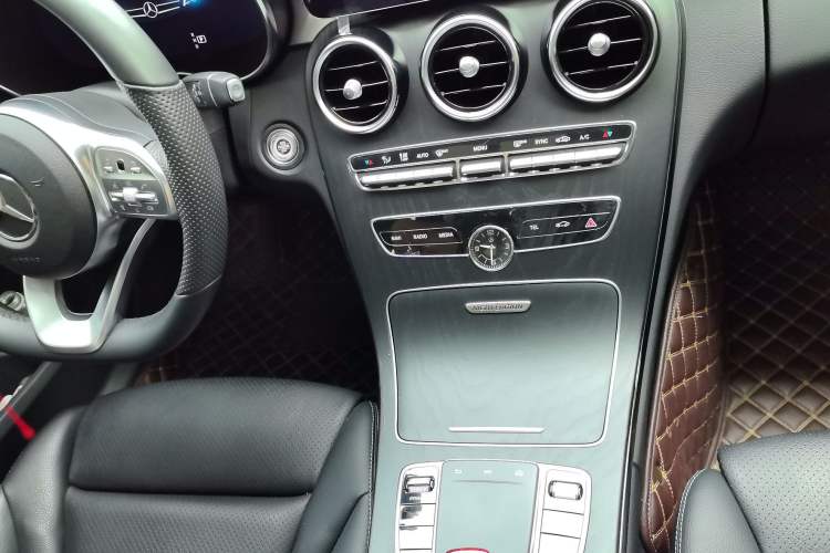 Used Mercedes-Benz C-Class 2021 C 260 L Sport Edition Star Collection Gear Lever