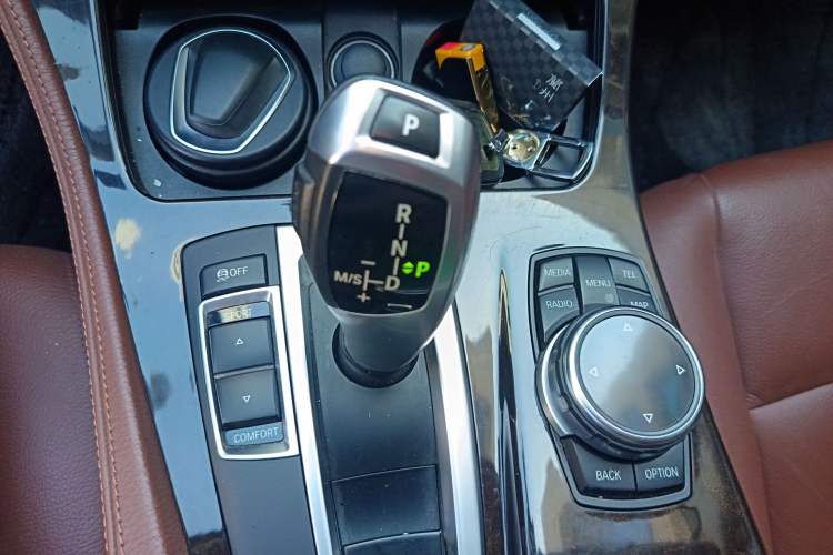 Used BMW 5 Series 2014 530Li Leading Model Gear Lever