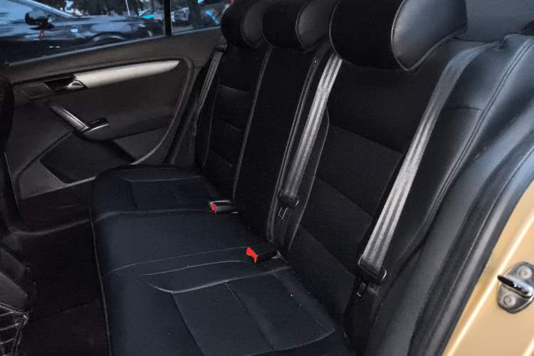 Used Volkswagen Lavida 2013 Revised Classic 1.6L Automatic Fashion Edition Left Rear Seat