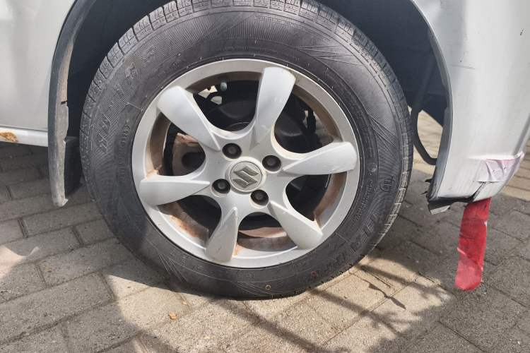 Used Suzuki Landy 2010 1.2L Manual Comfort Version – Sunshine Edition
