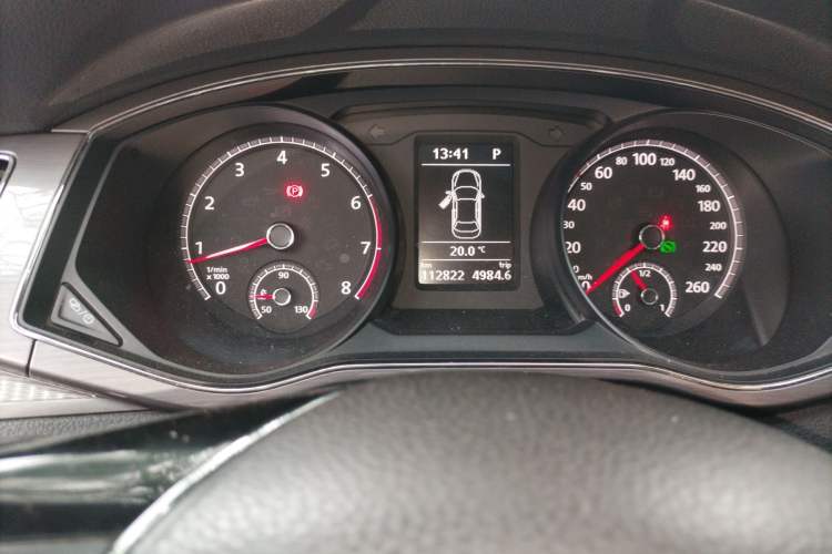 Used Volkswagen Passat 2016 330TSI DSG Luxury Edition Instrument Cluster