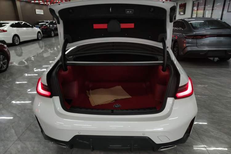 Used BMW 3 Series 2023 325Li M Sport Package Trunk