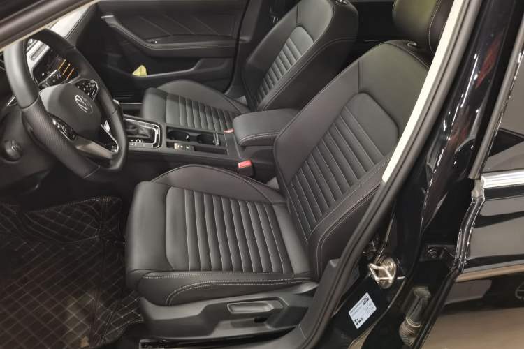 Used Volkswagen Magotan 2023 2 Million Units Limited-Edition 280TSI DSG Comfort Version Left Front Seat