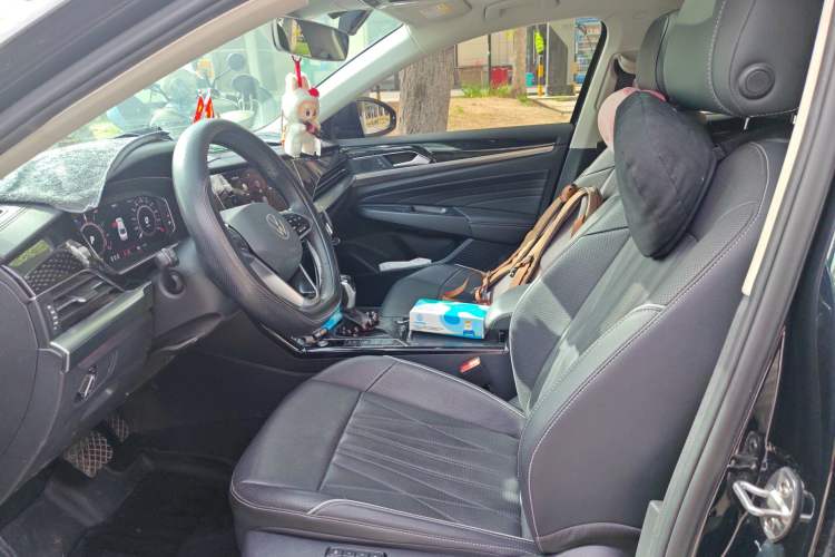 Used Volkswagen Passat New Energy 2022 430 PHEV Hybrid Luxury Edition Left Front Seat