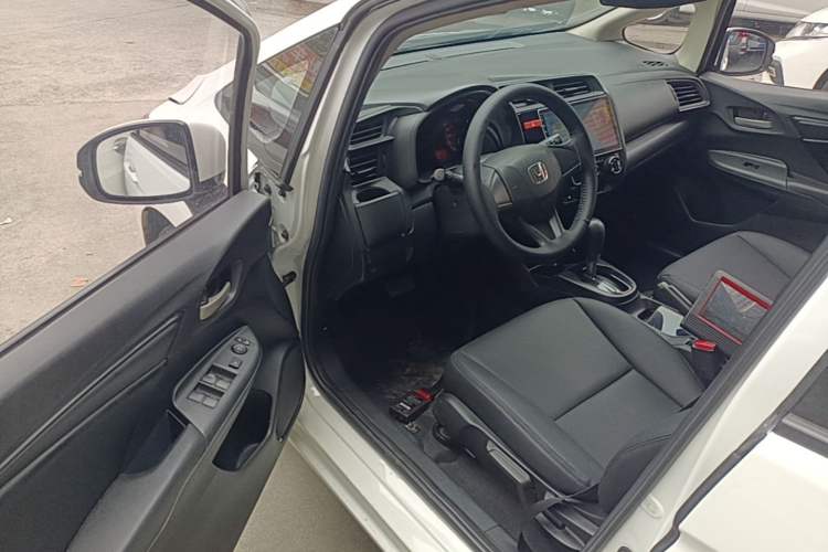 Used Honda Fit 2016 1.5L LX CVT Comfort Model
