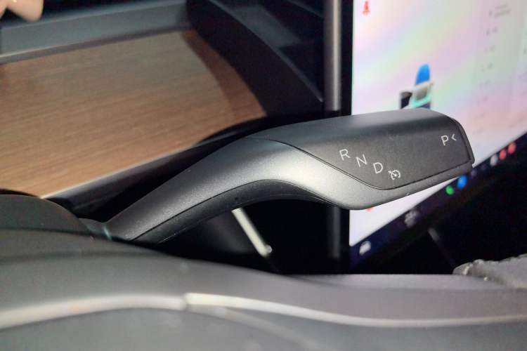 Used Tesla Model 3 2019 Long-Range Rear-Wheel-Drive Version
