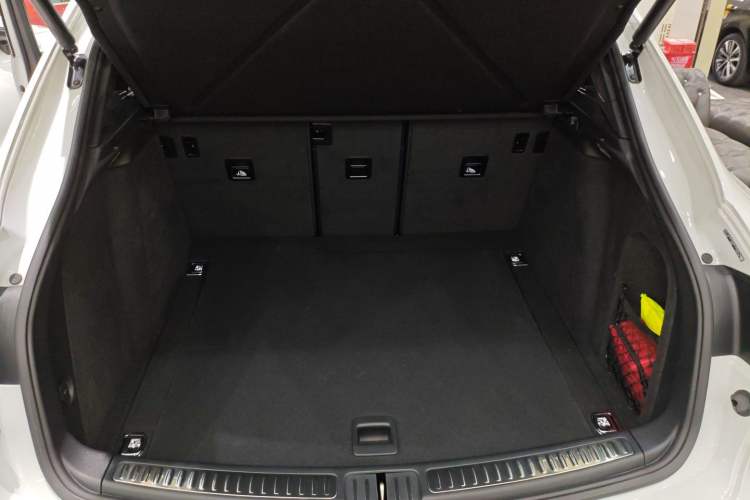 Used Porsche Macan 2024 Macan 2.0T