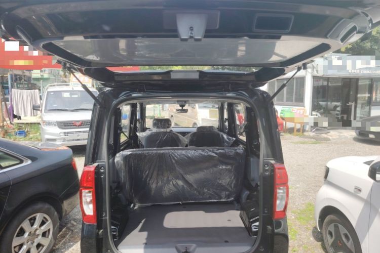 Used Wuling Zhiguang New Energy 2025 Model 305km Ambitious Edition Trunk