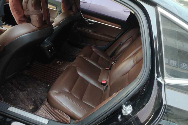 Used Volvo S90 2020 T5 Zhiyi Luxury Edition