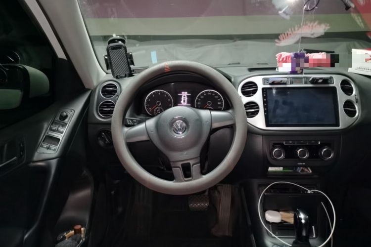 Used Volkswagen Tiguan 2017 300TSI Automatic Two-Wheel Drive Silk Road Luxury Edition Steering Wheel