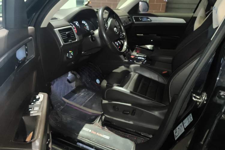 Used Volkswagen Teramont 2017 330TSI Two-Wheel-Drive Luxury Edition