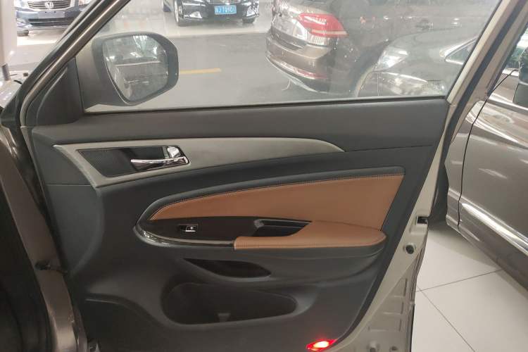 Used Changan CS75 2017 Shangkui Edition 1.5T Automatic Fengxiang Model