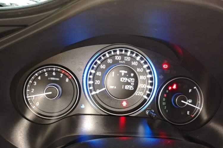 Used Honda Crider 2015 1.8L automatic luxury edition