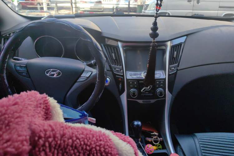 Used Hyundai Sonata 2011 2.0L Automatic Luxury Edition
