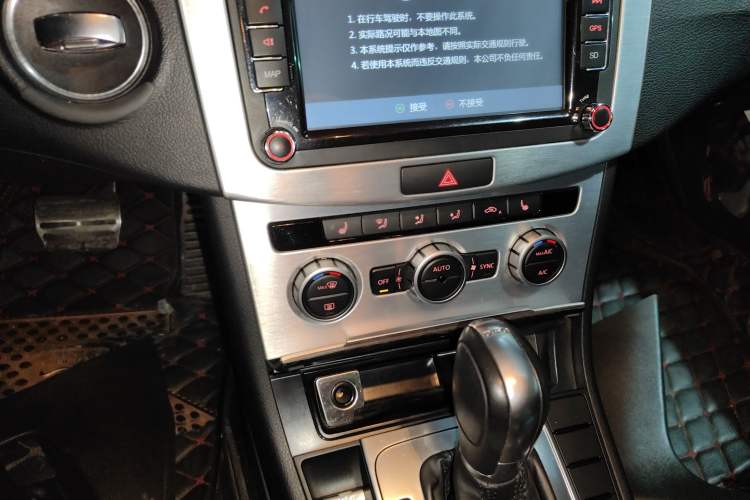 Used Volkswagen FAW-Volkswagen CC 2015 1.8TSI Prestige Model