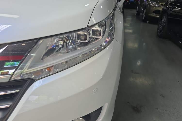 Used Honda Odyssey 2015 Updated Version 2.4L Smart Edition Left Front Headlight