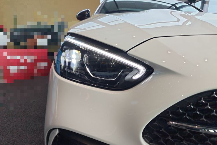 Used Mercedes-Benz C-Class 2024 Facelifted C-Class 260 L Night Edition Sports Version Right Front Headlight