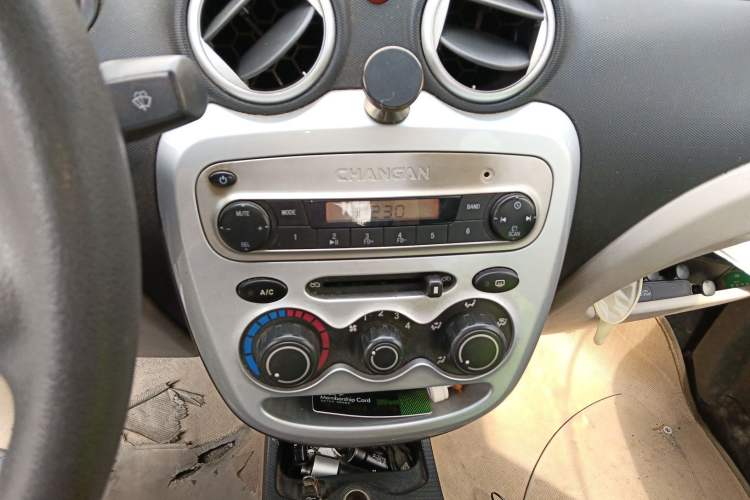 Used CHANGAN Benni mini 2012 1.0L Manual Fashion Edition China IV Standard
