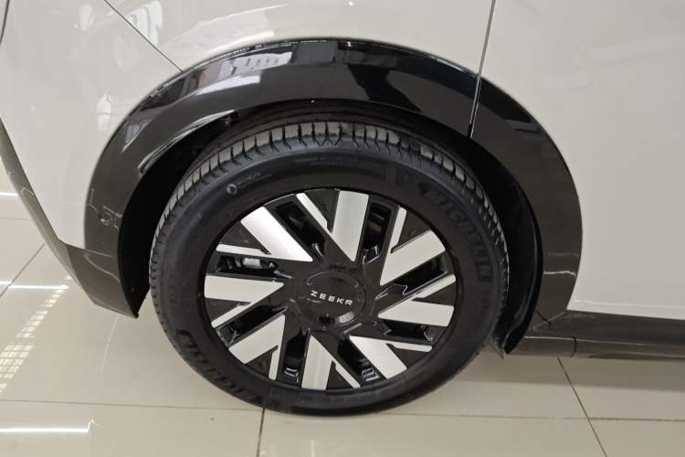 Used Zeekr MIX 2025 Long-Range Intelligent Driving Edition
