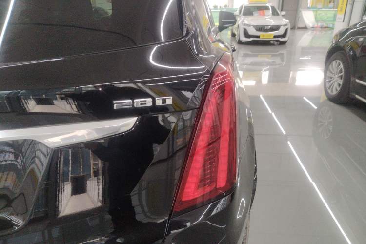 Used Cadillac XT5 2021 2.0T Two-Wheel Drive Luxury Version
