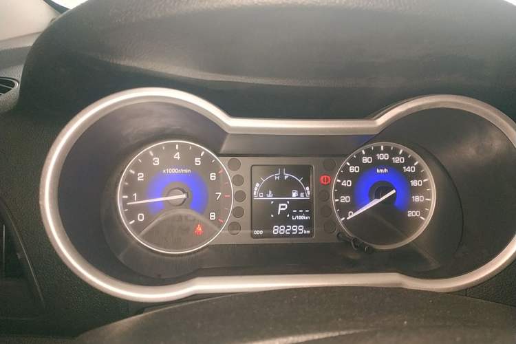 Used Dongfeng Aeolus AX3 2016 1.5L Automatic Shangkue Model