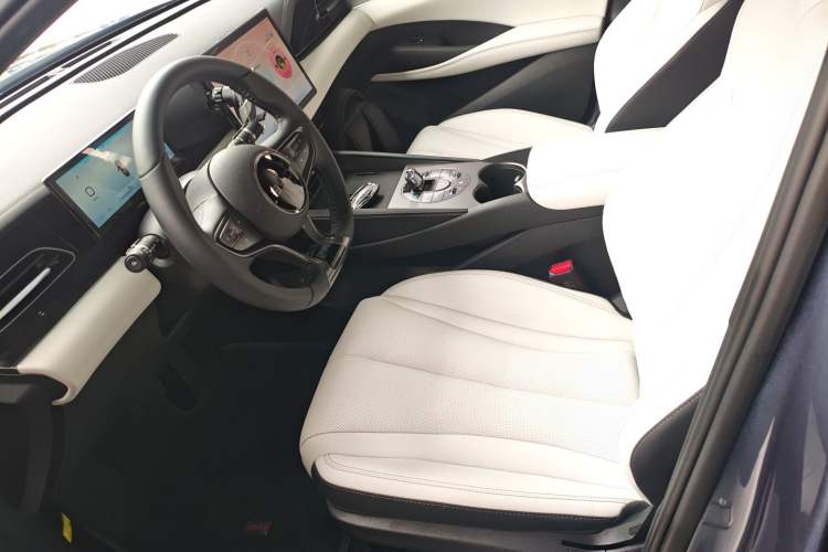 Used BYD Seal 06 New Energy 2024 DM-i 80KM Prestige Model
