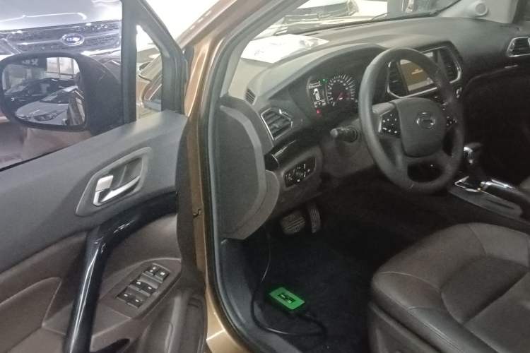 Used GAC Trumpchi GS4 2015 200T G-DCT Luxury Edition Driver Seat