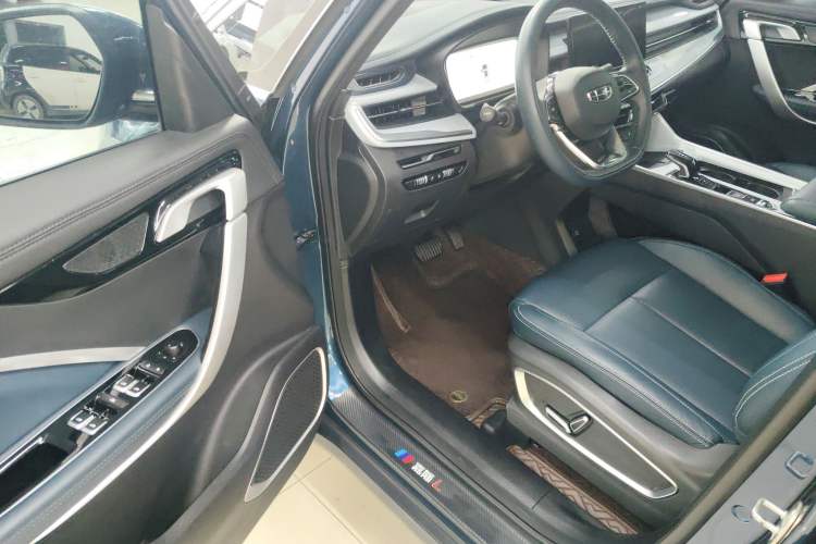 Used Geely Auto Jiajie 2023 Geely Jiaji L 1.5TD DCT Luxury Model
