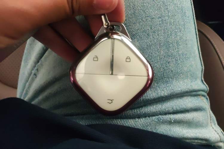 Used Wuling Bingo 2023 333 km Lingxi Connected Version Vehicle Key