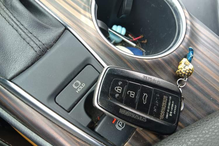 Used Toyota Camry 2019 2.0G Luxury Edition China VI Standard