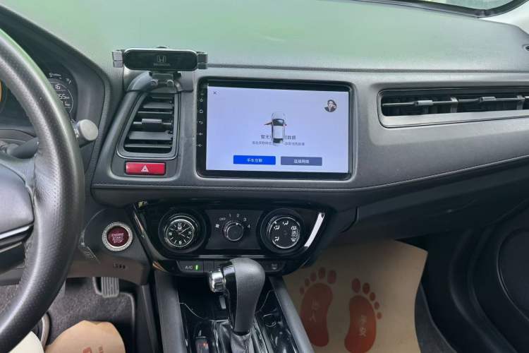 Used Honda Vezel 2017 1.8L CVT Front-Wheel Drive Pioneer Edition