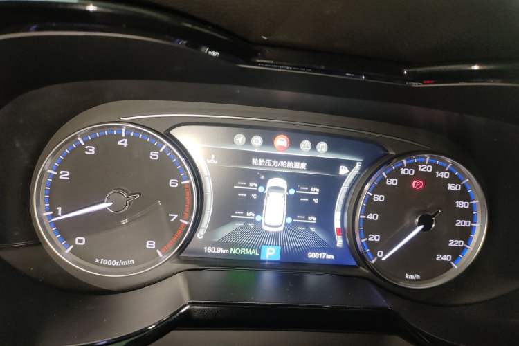 Used GAC Trumpchi GS8 2017 320T Two-Wheel Drive Luxury Smart Connectivity Version (7 Seats)