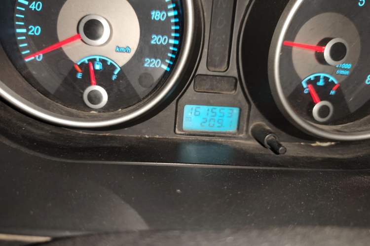 Used Buick Excelle 2011 1.6 LX-MT