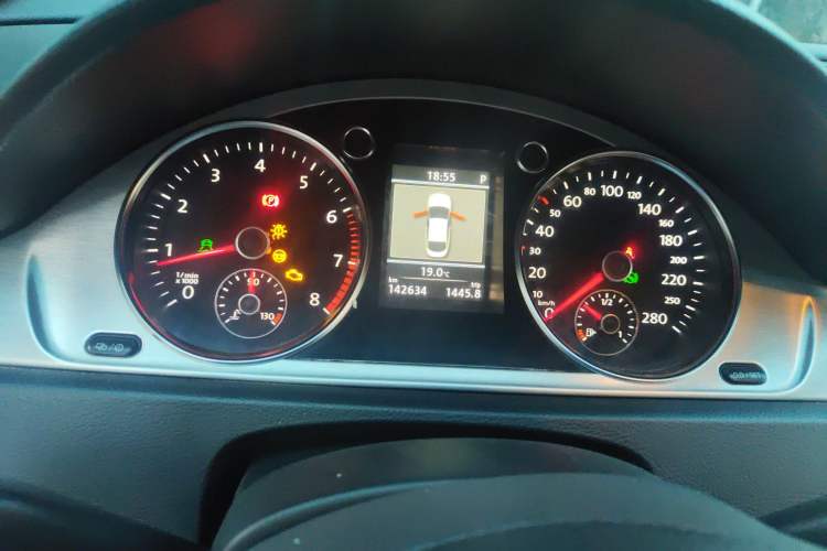 Used Volkswagen FAW-Volkswagen CC 2012 2.0 TSI Prestige Edition Instrument Cluster