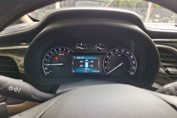 Used Buick GL8 2017 ES 28T Flagship Model China V Standard