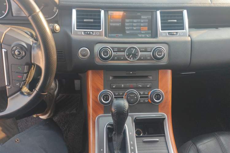 Used Land Rover Range Sport 2010 3.0 TDV6 HSE Diesel Edition
