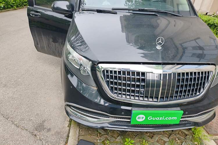 Used Mercedes-Benz Vito 2023 2.0T Elite Version 7 Seats