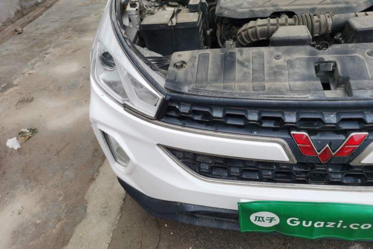 Used Wuling Hongguang S3 2018 1.5L Manual Comfort Model China V Standard
