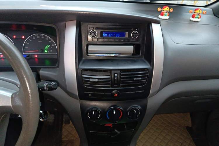 Used Dongfeng Shuaike 2011 1.6L Manual Comfort 7-Seater