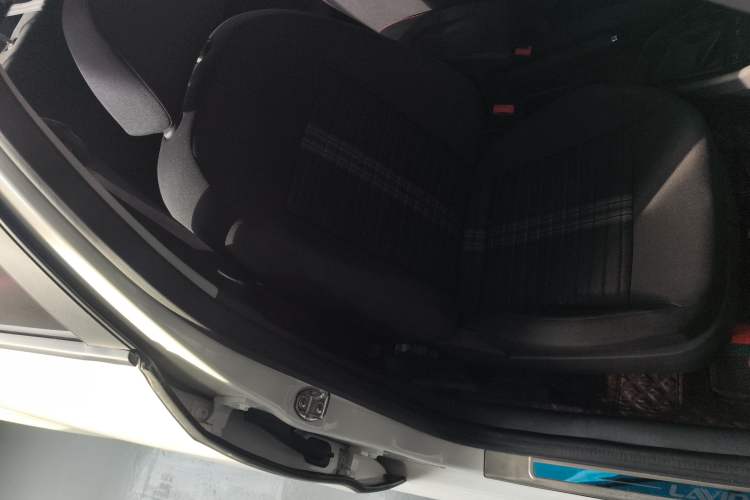 Used Volkswagen Lavida 2019 Lavida Start 1.5L Automatic Trendy Version China VI Standard
