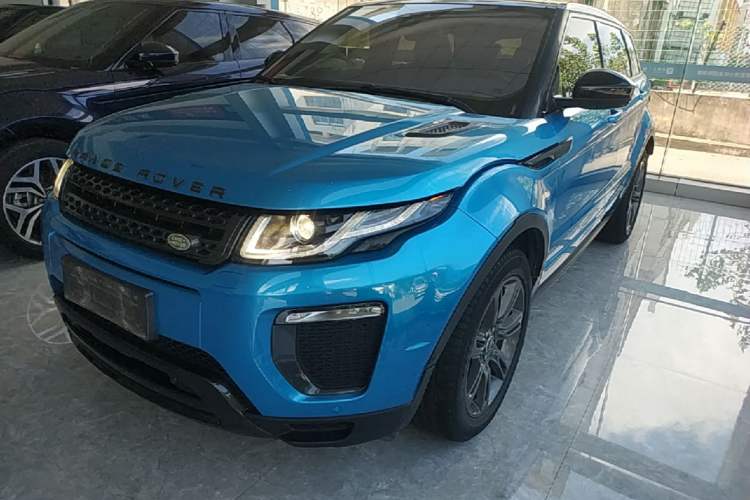 Used Land Rover Range Evoque 2018 240 PS Dream Lotus Lake Blue Limited Edition