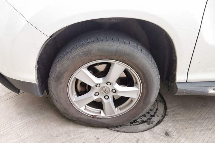 Used BYD S6 2013 Platinum Edition 2.0L Manual Elite Model
